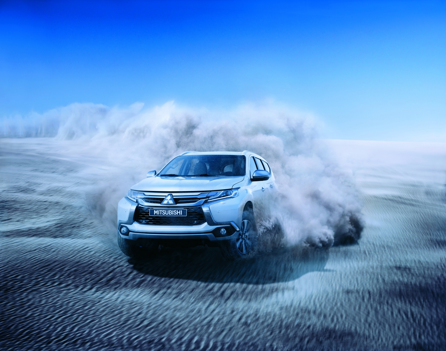 Ngược chiều xu thế, Mitsubishi Việt Nam giảm giá toàn bộ các mẫu xe nhập khẩu