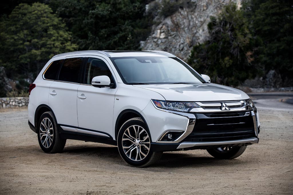 Bộ đôi Outlander 2018 đoạt danh hiệu danh giá nhất tại Mỹ